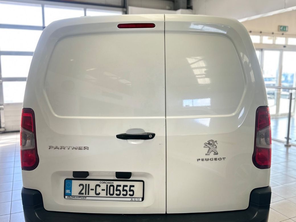 2021 Peugeot Partner