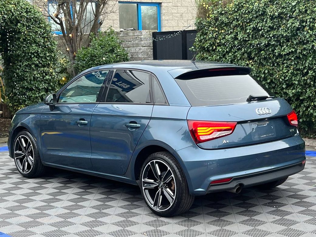 2017 Audi A1