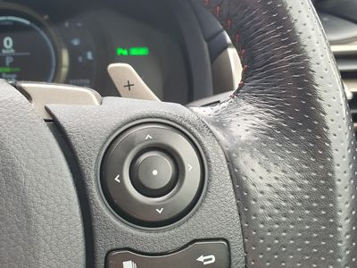 2016 Lexus IS 300h
