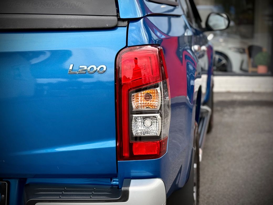 2021 Mitsubishi L200
