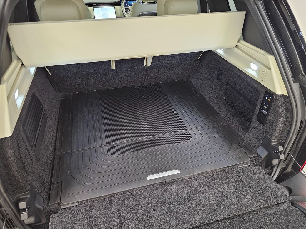 2025 Land Rover Range Rover