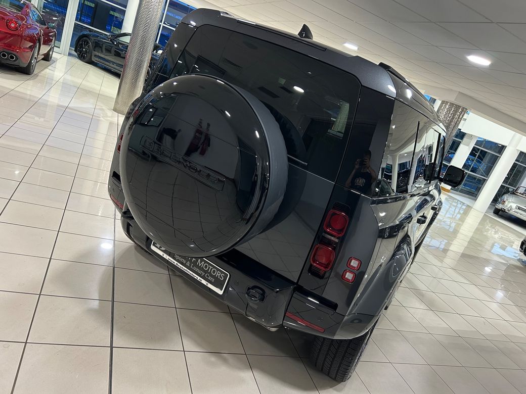 2025 Land Rover Defender