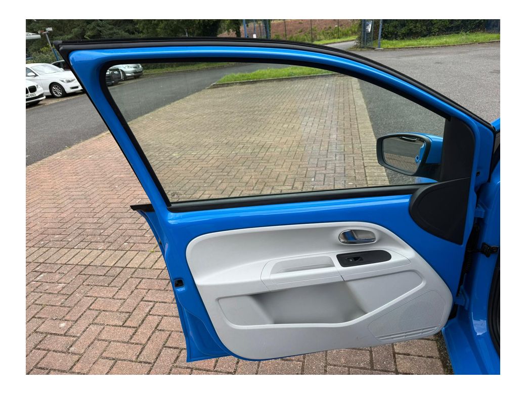 2014 Volkswagen up!