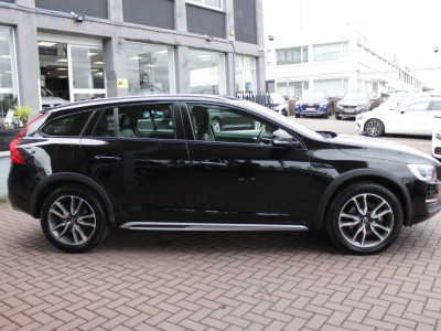 2017 Volvo V60