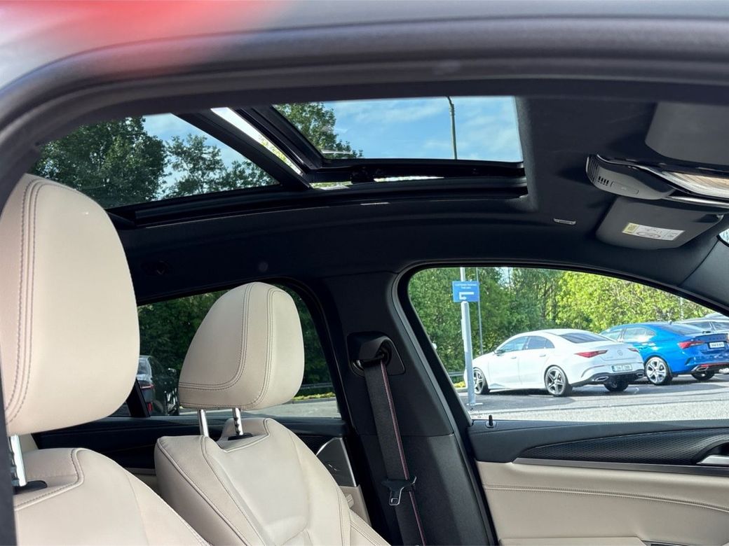 2023 BMW X4