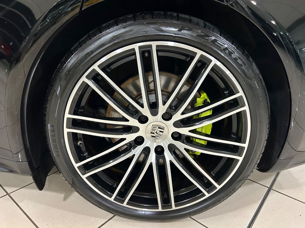 2018 Porsche Panamera