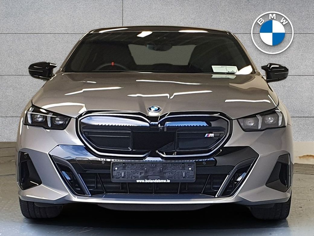 2025 BMW i5
