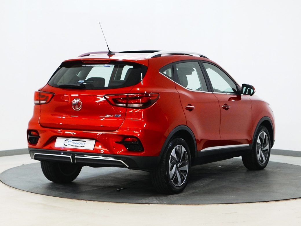 2022 MG ZS