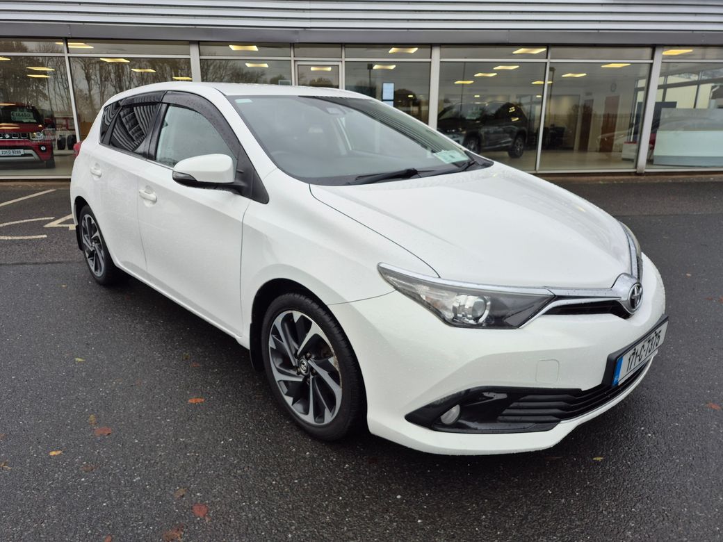 2017 Toyota Auris