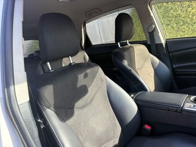 2020 Toyota Prius Alpha