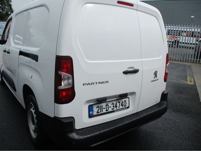 2021 Peugeot Partner