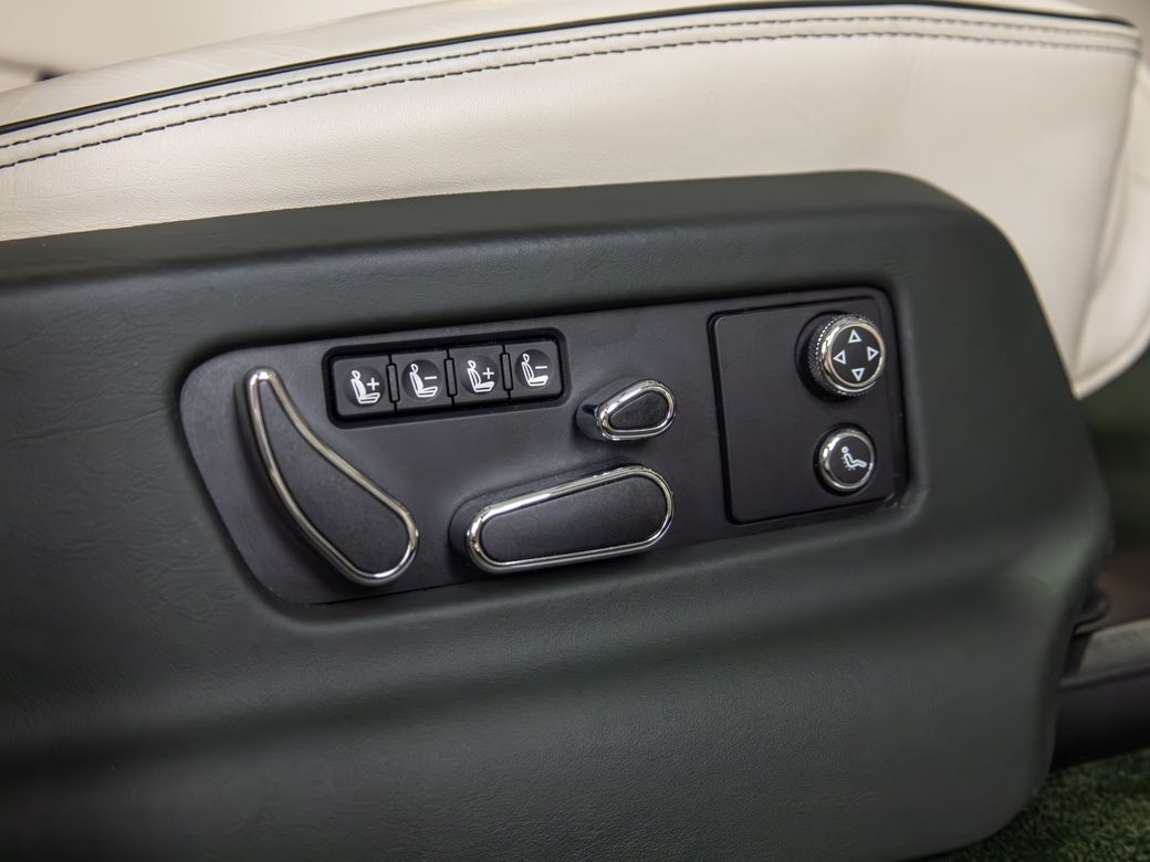 2023 Bentley Bentayga