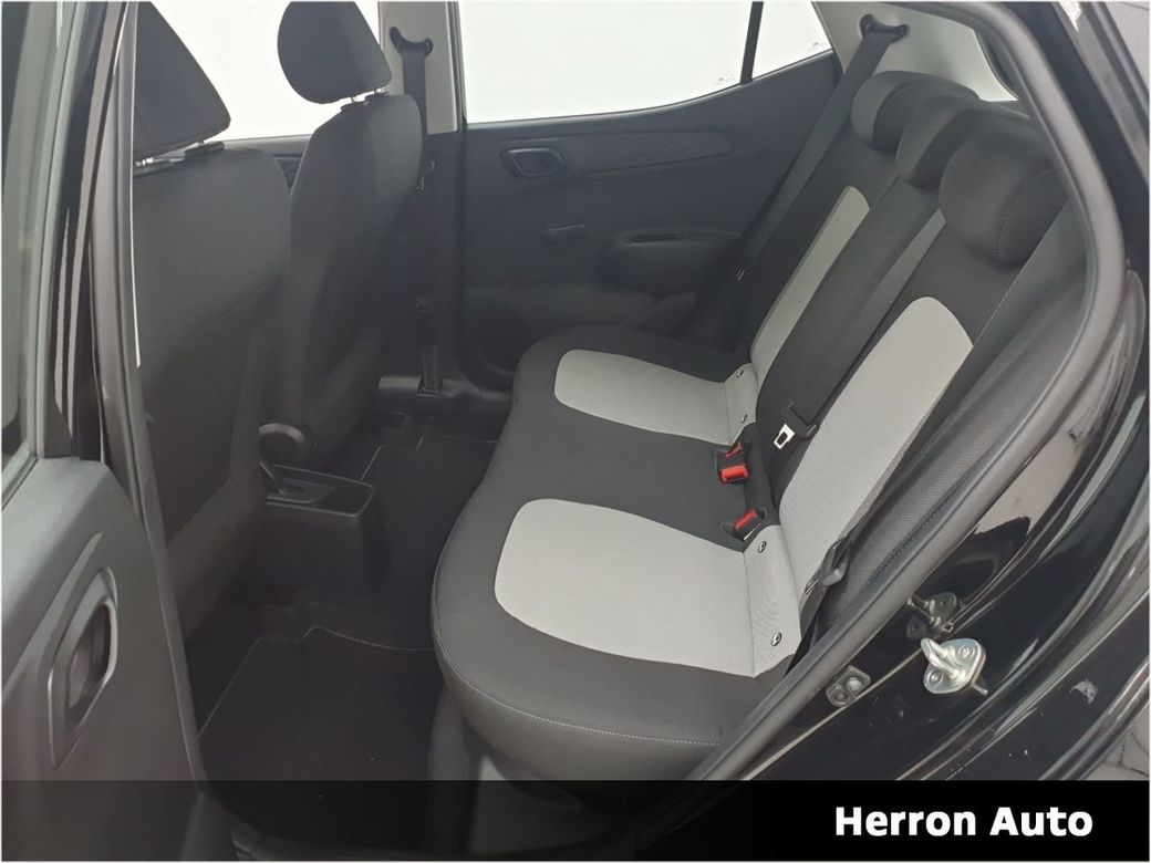 2022 Hyundai i10