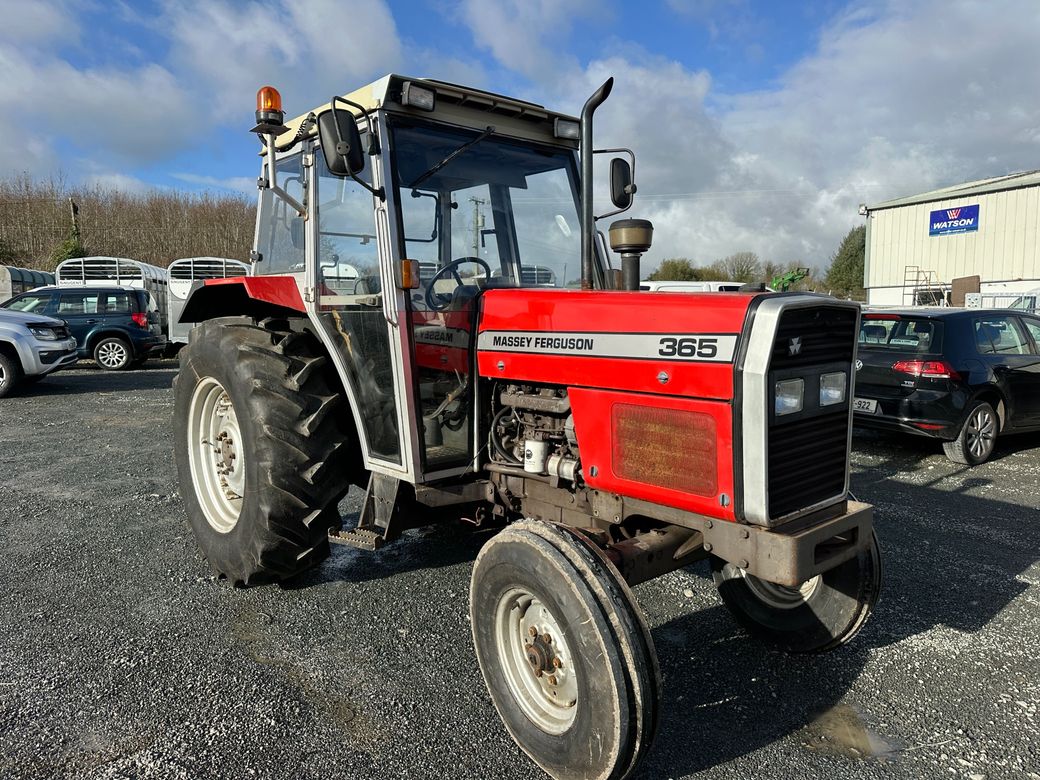 1990 Massey Ferguson 362