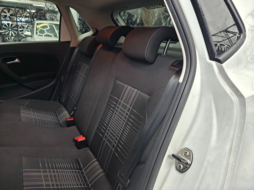 2015 Volkswagen Polo