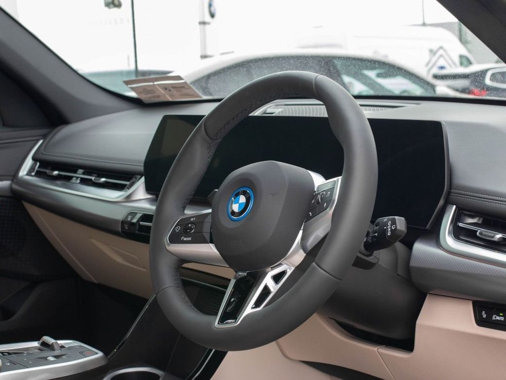2025 BMW iX1