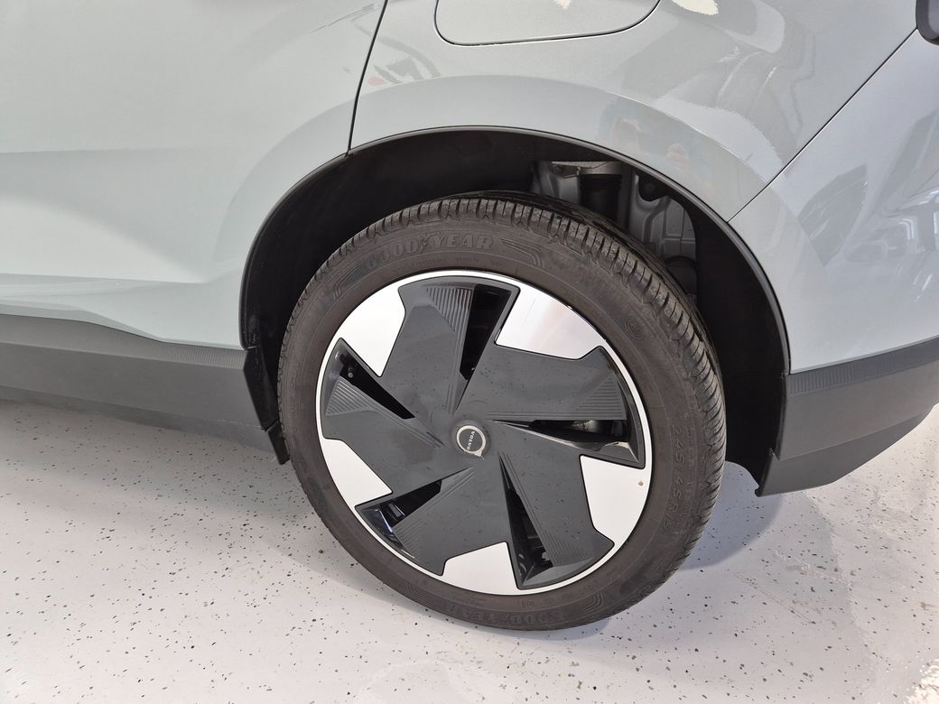 2025 Volvo EX30