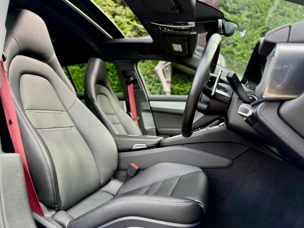2021 Porsche Panamera