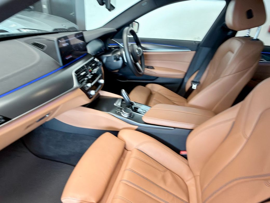 2021 BMW 5 Series