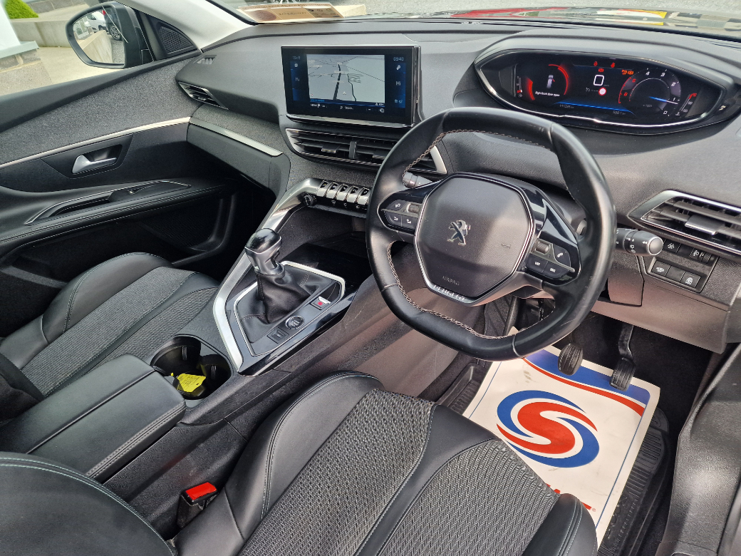 2021 Peugeot 5008