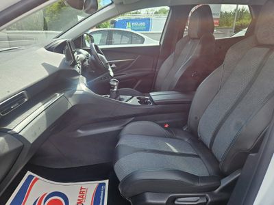 2021 Peugeot 5008
