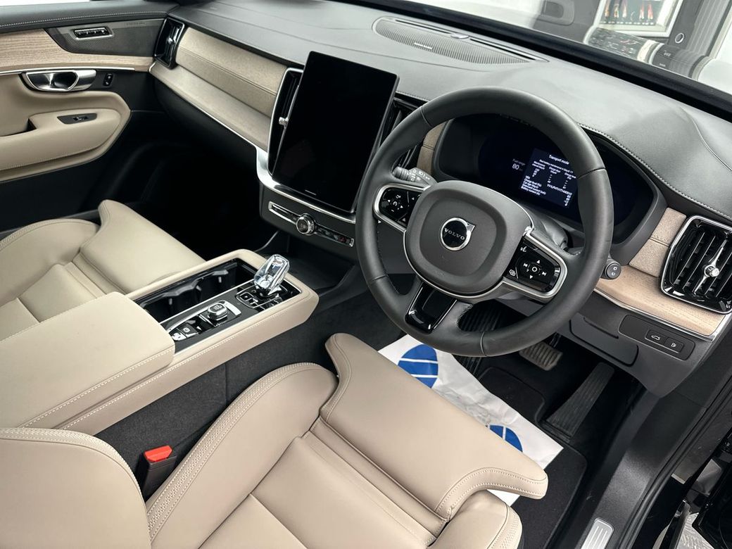 2025 Volvo XC90