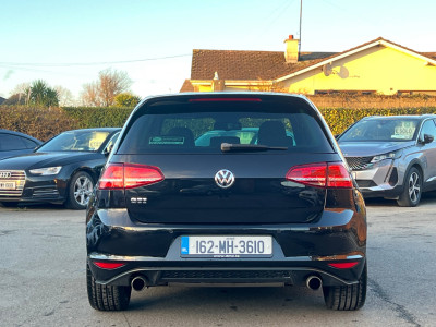 2016 Volkswagen Golf