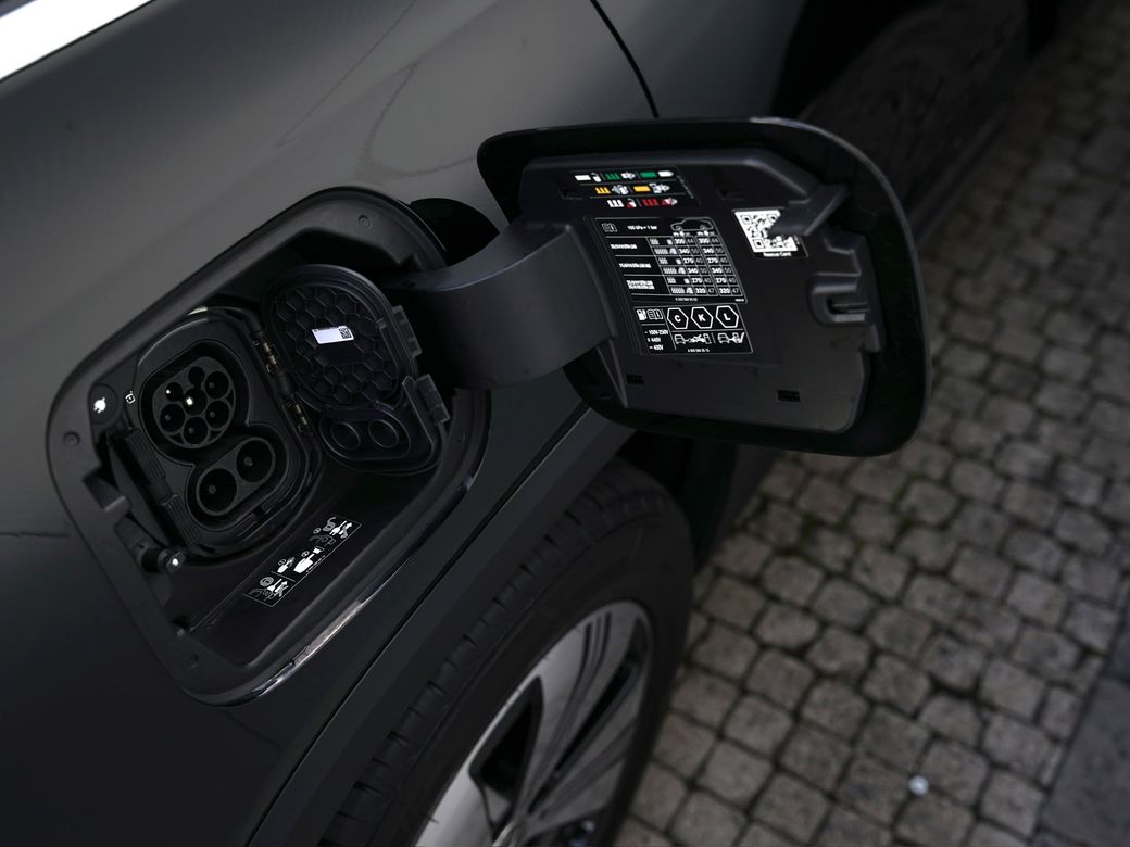 2023 Mercedes-Benz EQB