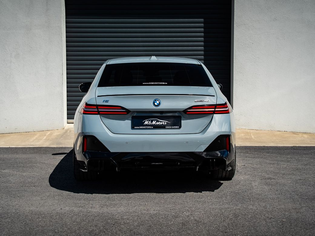 2024 BMW i5