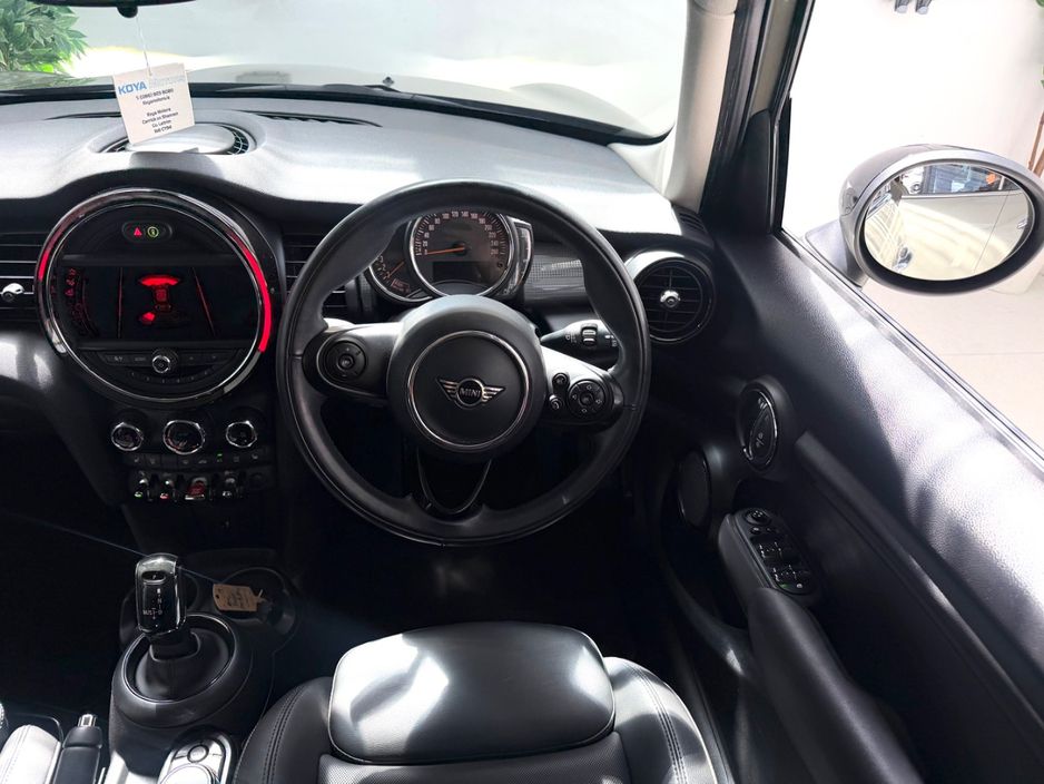 2019 Mini Hatch