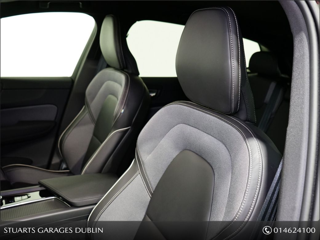 2025 Volvo XC60