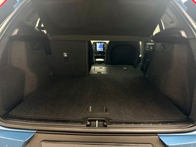 2023 Volvo XC40
