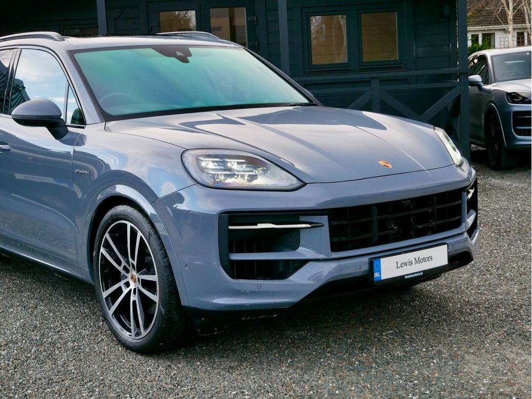 2025 Porsche Cayenne