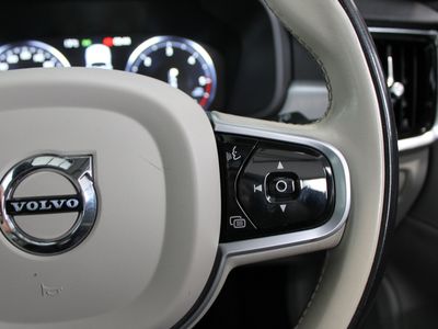 2020 Volvo V90