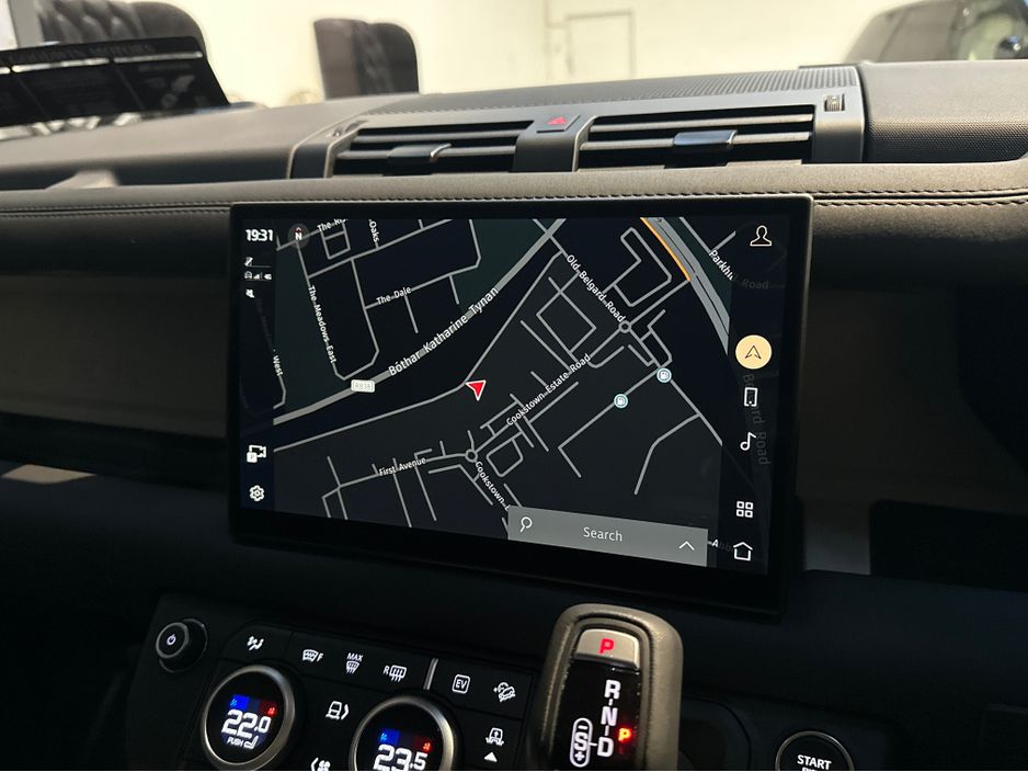 2025 Land Rover Defender