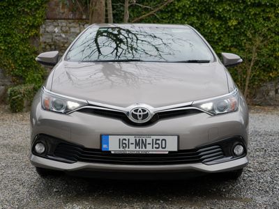 2016 Toyota Auris