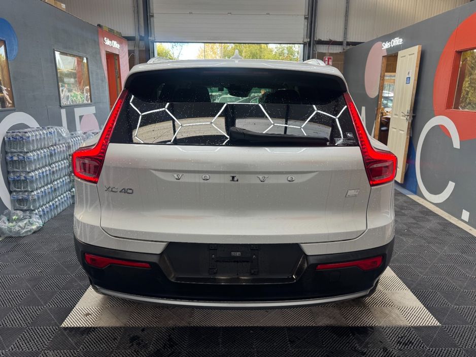 2021 Volvo XC40
