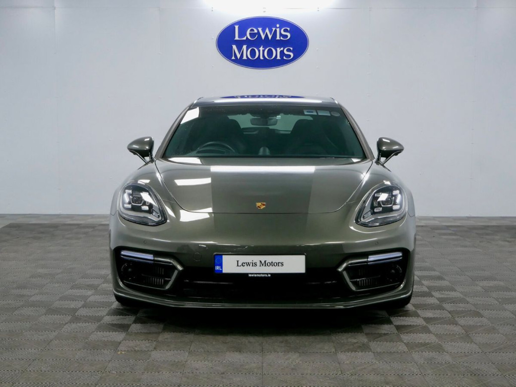 2023 Porsche Panamera