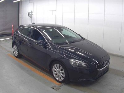 2015 Volvo V40
