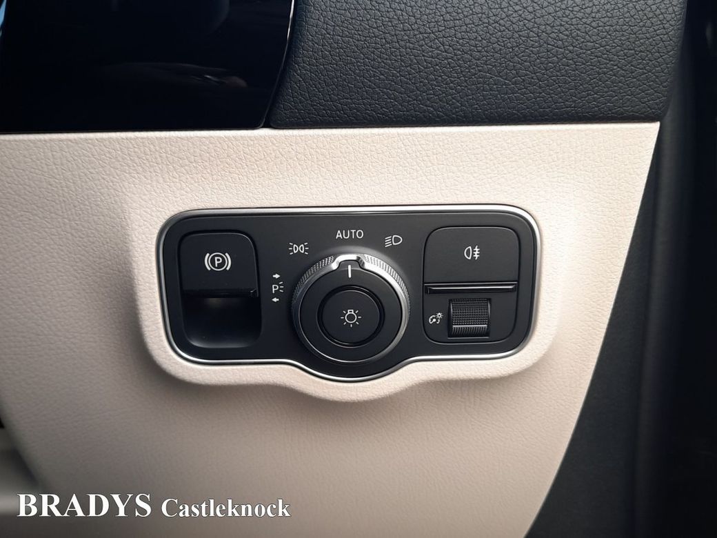 2026 Mercedes-Benz EQA