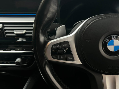 2021 BMW 530