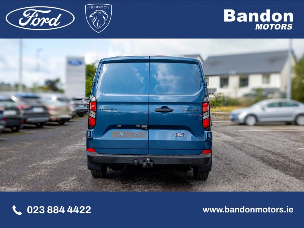2025 Ford Transit Custom