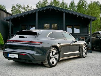 2023 Porsche Taycan