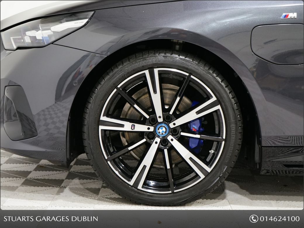 2025 BMW 5 Series