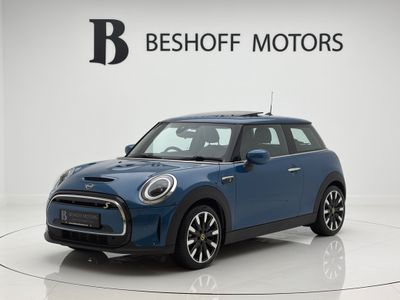 2024 Mini Hatch