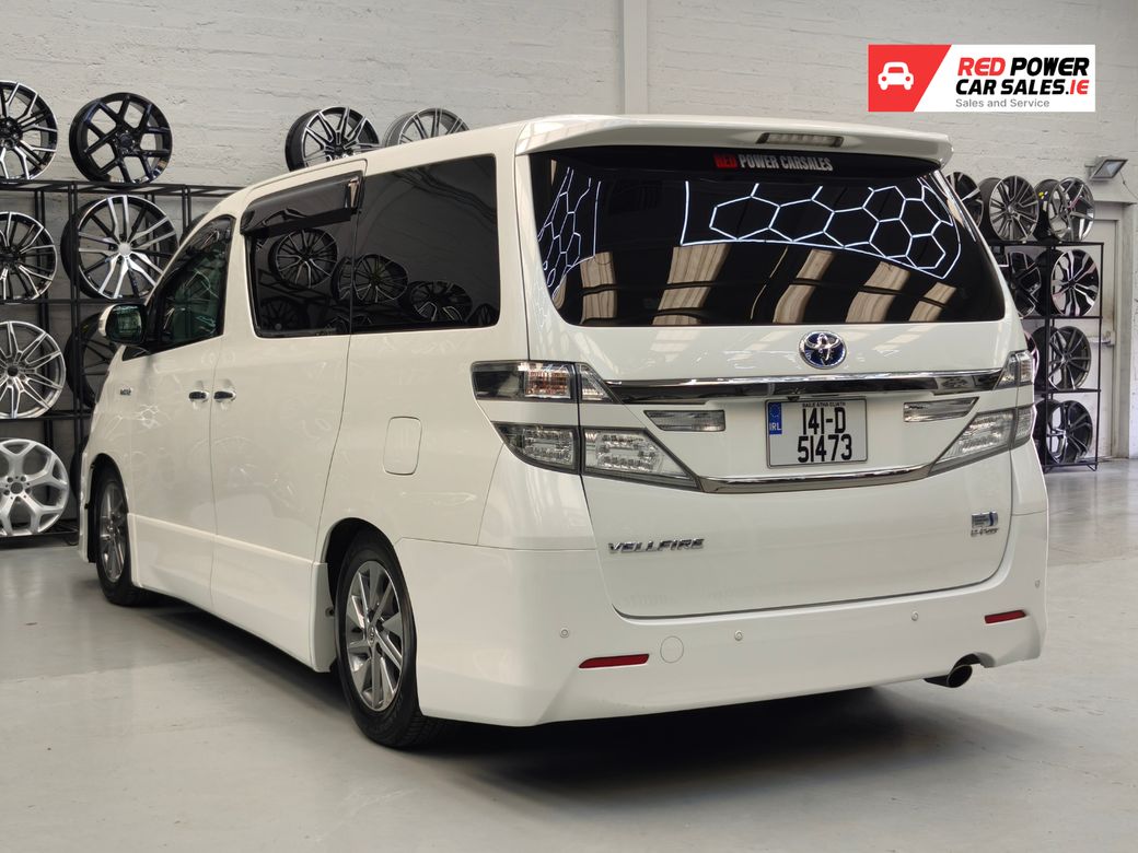 2014 Toyota Vellfire