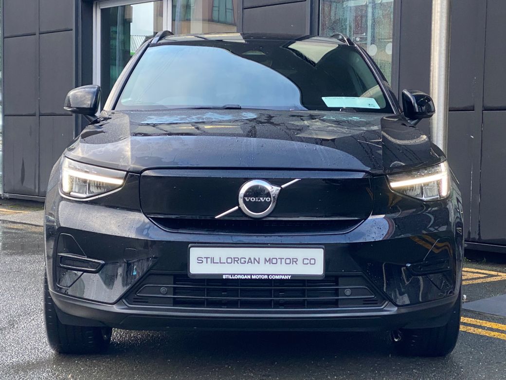 2023 Volvo XC40
