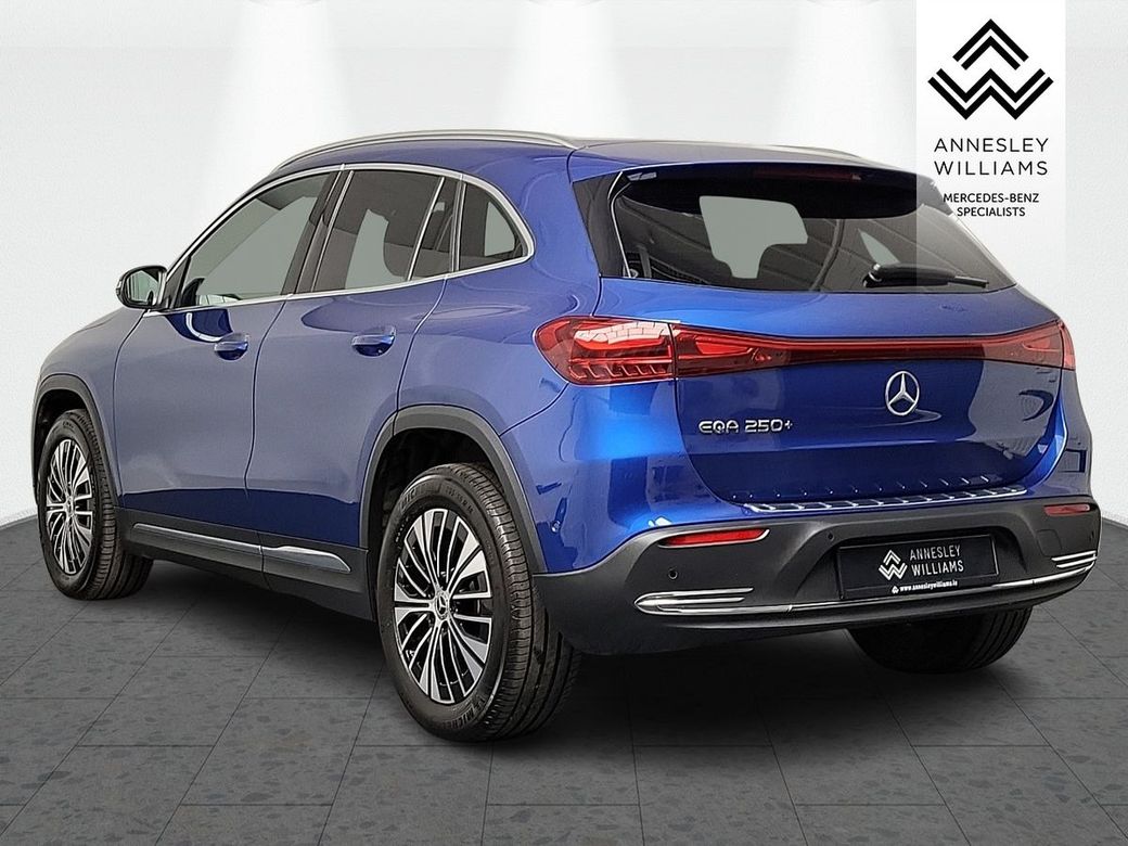 2025 Mercedes-Benz EQA