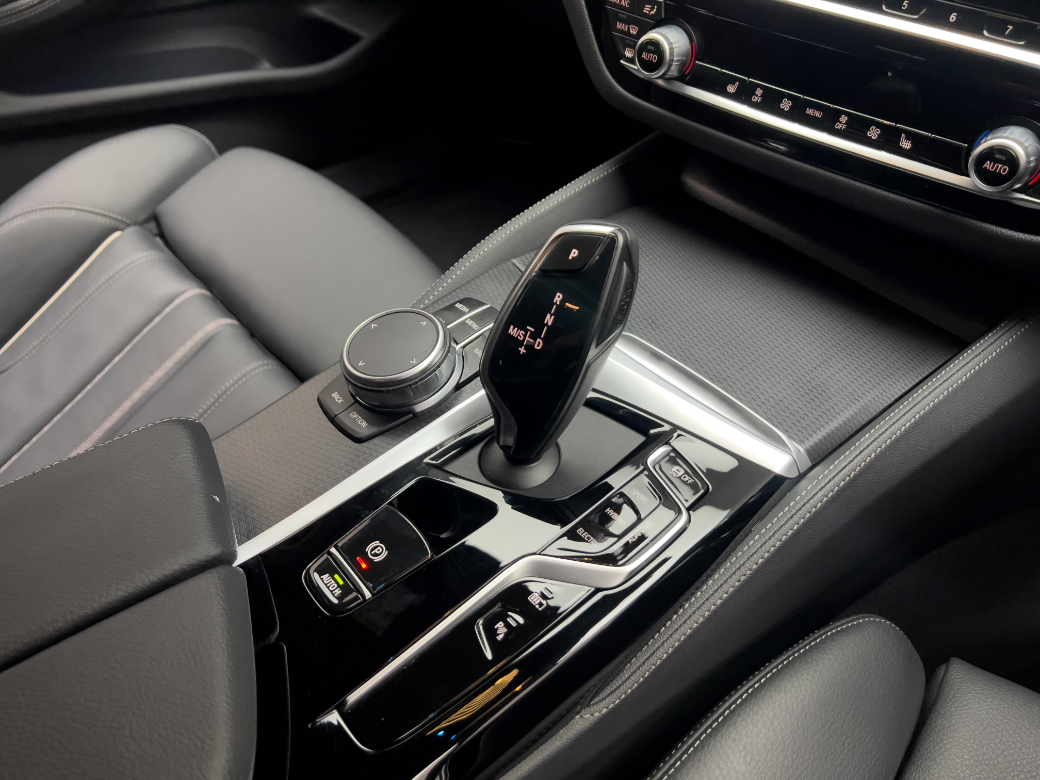 2022 BMW 5 Series