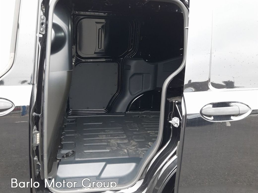 2025 Ford Transit Courier